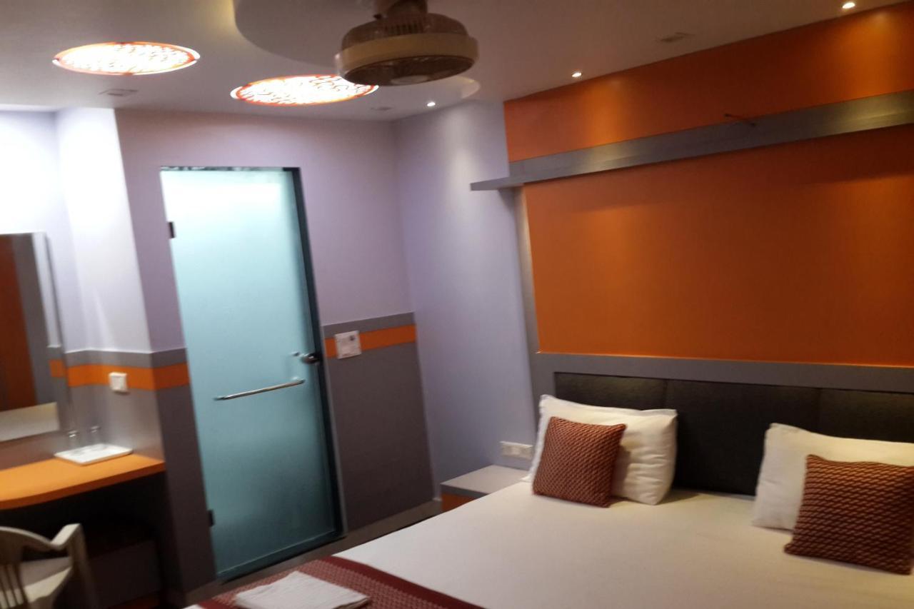 ホテルOyo 86669 Arnav Residency ニューデリー エクステリア 写真
