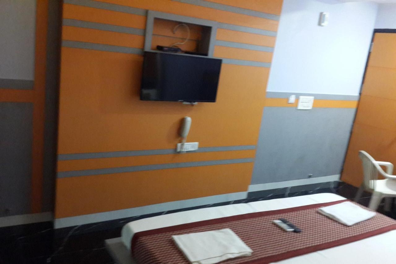 ホテルOyo 86669 Arnav Residency ニューデリー エクステリア 写真